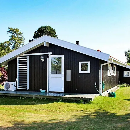 Two-bedroom Holiday In Stege 8 Semesterbostad Borre