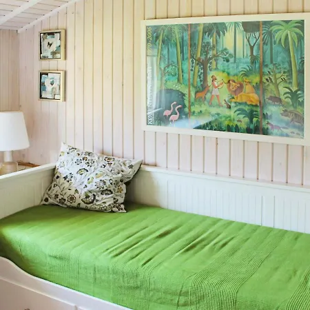 Two-bedroom Holiday In Stege 8 Semesterbostad Borre